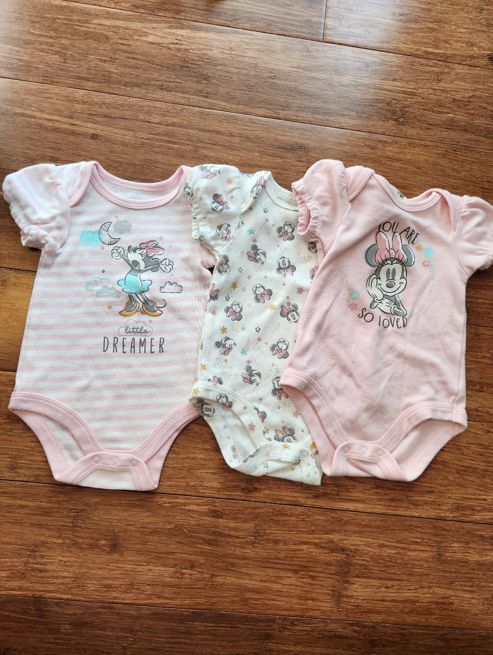 Disney Baby Girl's Minnie Mouse Short Sleeve Onesies Bodysuits Pink, 0-3 Months